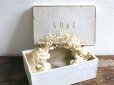 画像2: 19世紀末 アンティーク　イニシャル入り 結婚式の紙箱  (2)