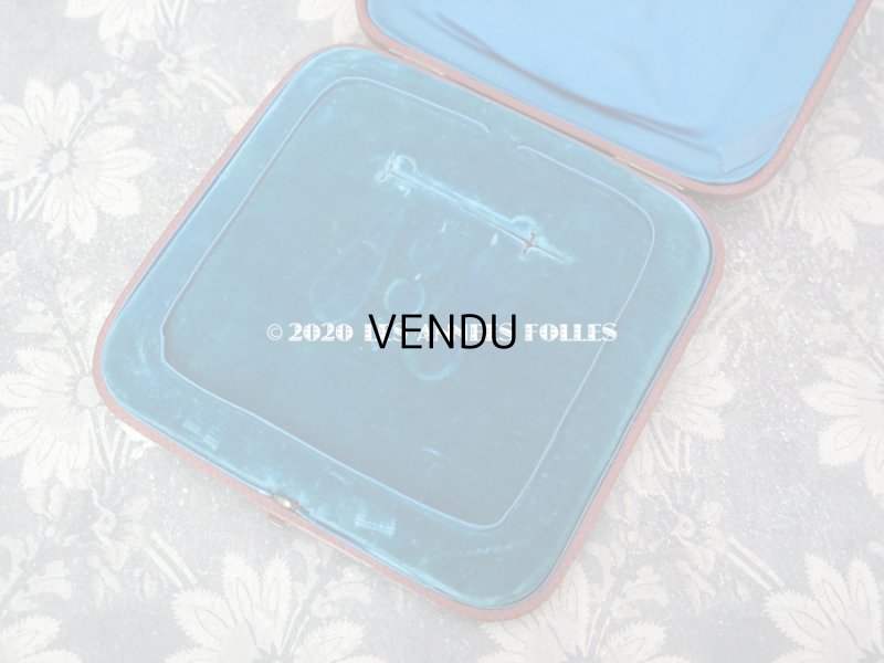 画像7: 19世紀 アンティーク 王冠付き 大きなジュエリーボックス ブローチ用