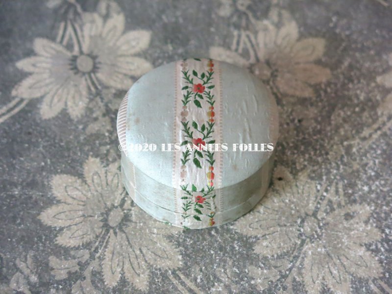 画像8: 1800年頃 アンティーク シルク製 ジュエリーボックス