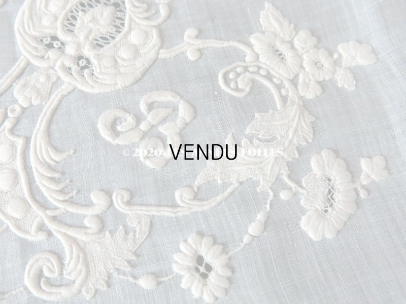 画像10: 新品同様 1914年 アンティーク 結婚式のハンカチ 花婿用 大判   ホワイトワーク & 手編みのヴァランシエンヌレース