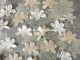 画像2: アンティーク コサージュ材料 シルク製 白菫の花びら 19枚のセット (2)