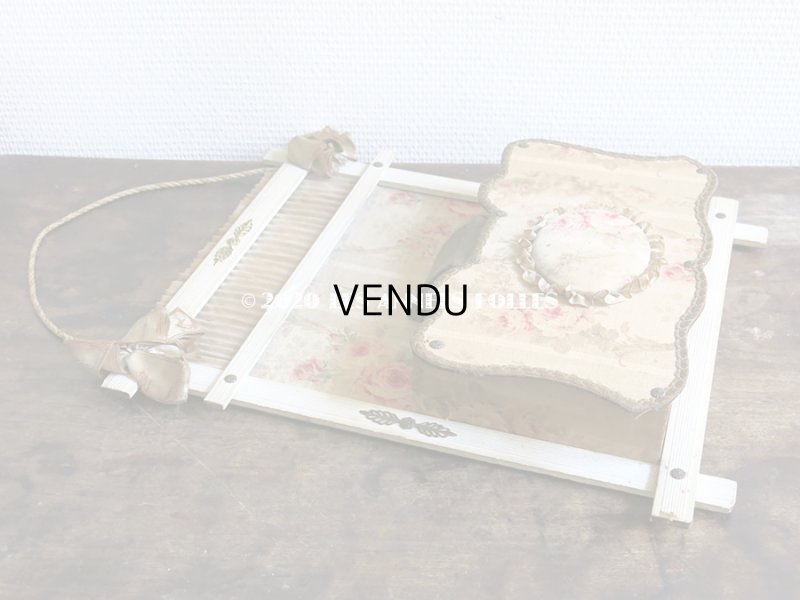 画像9: 1900年代 アンティーク カルトナージュのラック 薔薇模様