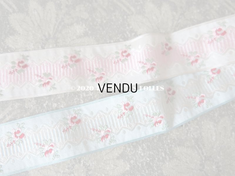 画像5: アンティーク 薔薇刺繍のリボン 淡いピンク＆水色のセット リボンメーカーのサンプラー 