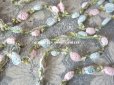 画像2: アンティーク 淡いピンク&ブルーの薔薇のロココトリム  ロココリボン 52〜56cm (2)
