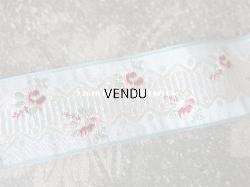 画像7: アンティーク 薔薇刺繍のリボン 淡いピンク＆水色のセット リボンメーカーのサンプラー 