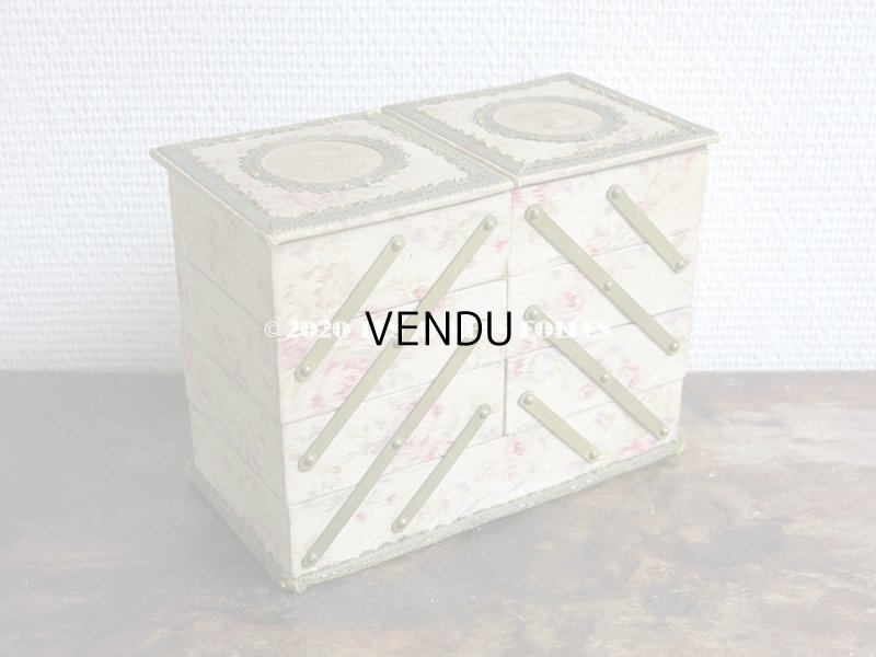 画像9: 1900年頃 アンティーク 薔薇&薄紫色のリボンのガーランド  カルトナージュボックス アコーディオン式