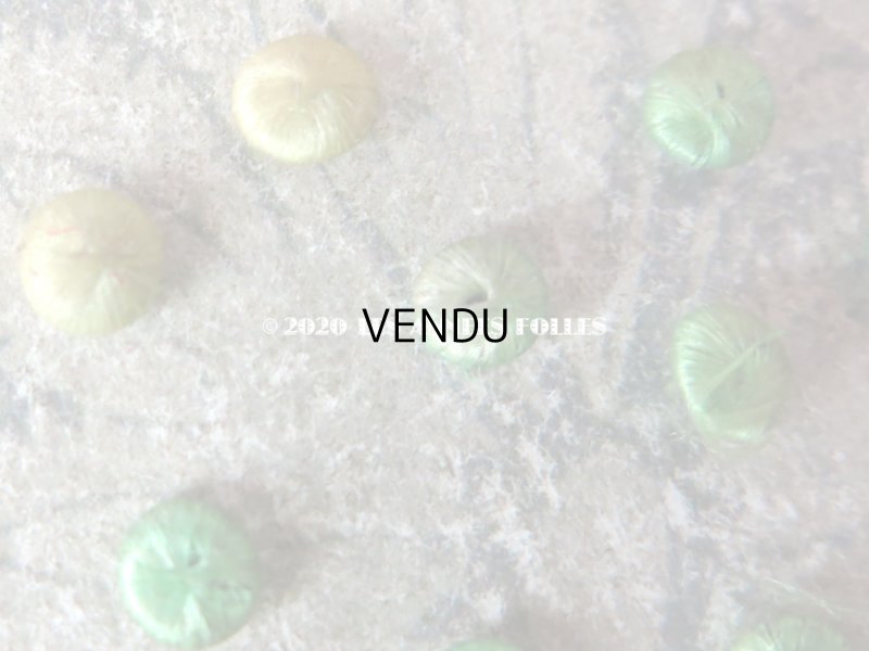 画像2: アンティーク ドール用 シルク製 くるみボタン 極小 5.5mm グリーン 11ピースのセット