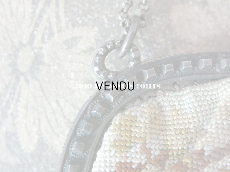 画像9: 1910年代 アンティーク 森の中の小さな兎 オモニエール ニードルポイント ミラー付き