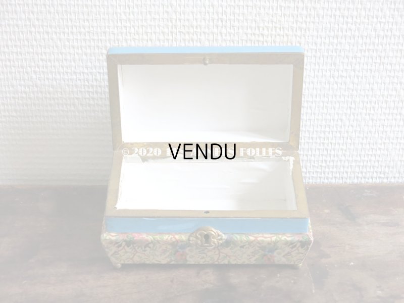 画像3: 19世紀 アンティーク ナポレオン3世時代 お菓子箱  脚付き 薔薇 & 菫  ドラジェ & チョコレート 