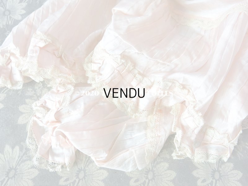 画像5: 1900年代 アンティーク  ドレスの裾 パウダーピンクのシルクサテン＆レース  1.3m 