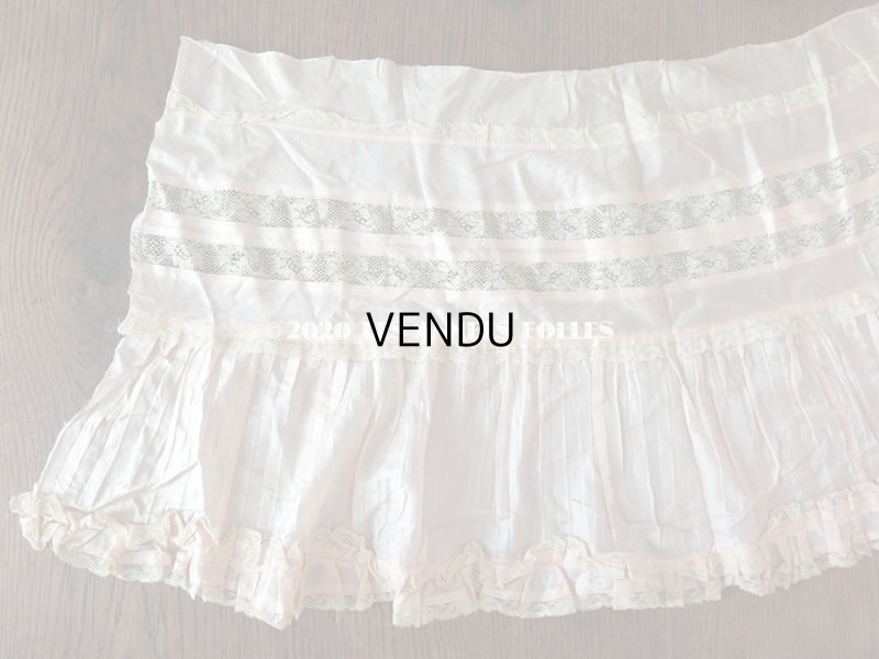 画像11: 1900年代 アンティーク  ドレスの裾 パウダーピンクのシルクサテン＆レース  1.3m 