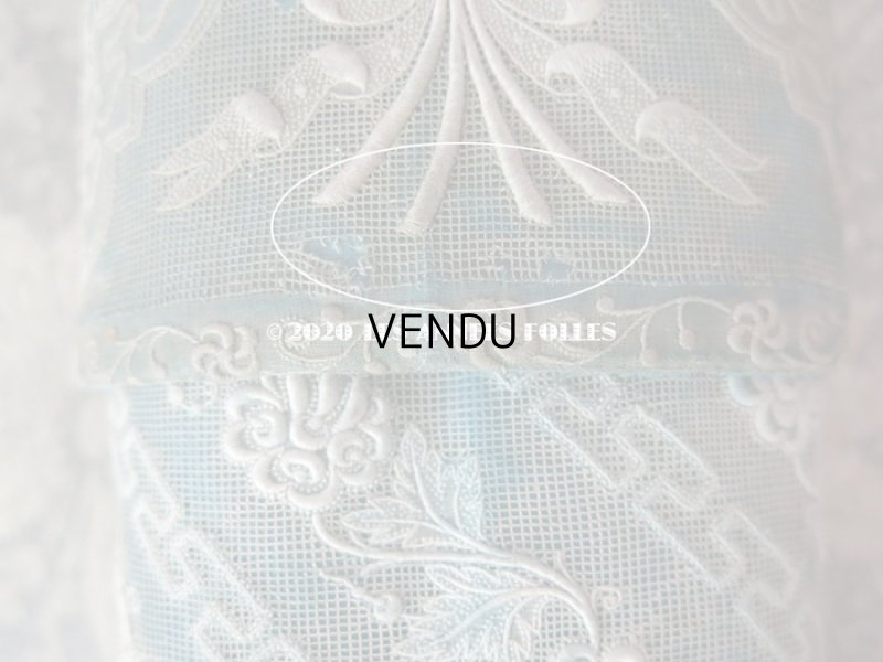 画像8: 19世紀初頭 アンティーク モノグラム入り ホワイトワークのボックス 筒型