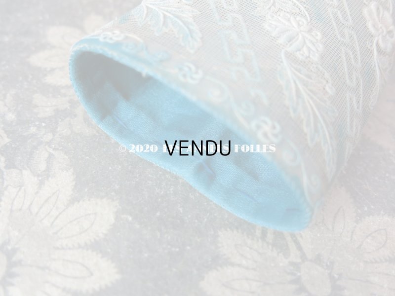 画像11: 19世紀初頭 アンティーク モノグラム入り ホワイトワークのボックス 筒型