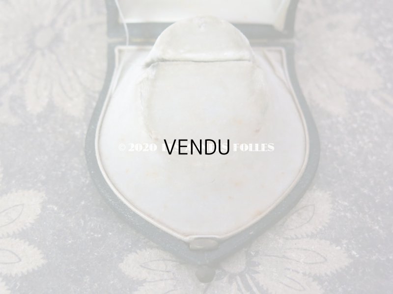 画像13: 19世紀 アンティーク ベルベット製 ジュエリーボックス 王冠の紋章入り ブローチ用