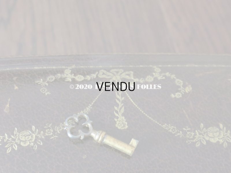 画像10: アンティーク 本革製 大きなジュエリーケース 金彩入り 薔薇&リボンのガーランド