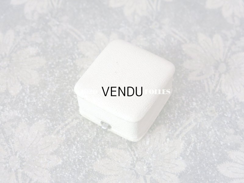 画像3: アンティーク  本革製 リングボックス ジュエリーボックス オフホワイト