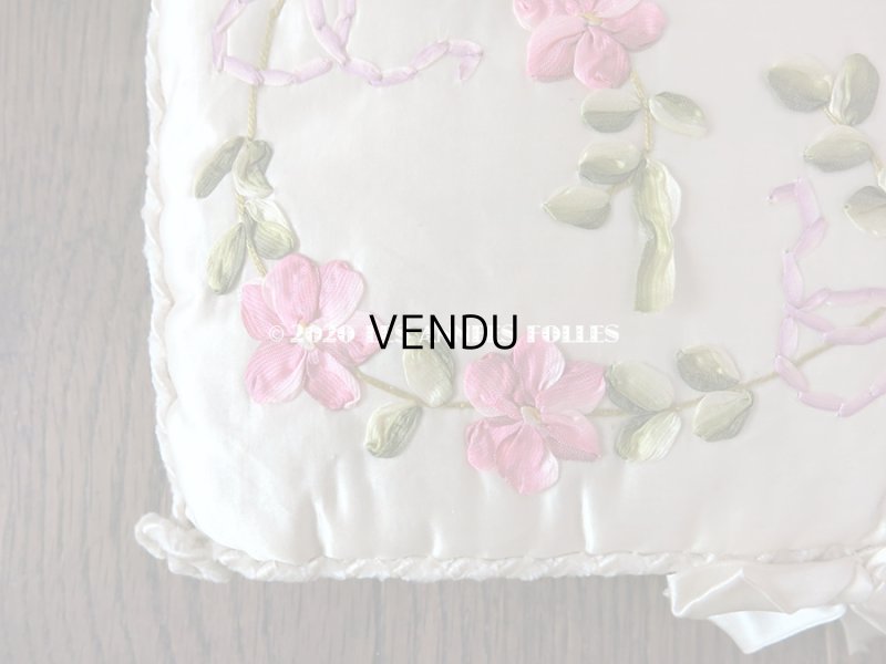 画像6: アンティーク リボン刺繍入り シルク製 ハンキーケース ハンカチ & ランジェリー用ポシェット