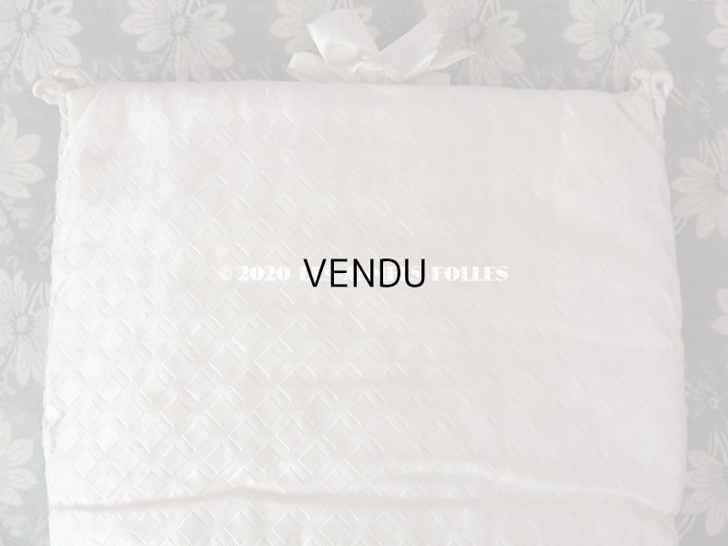 画像11: アンティーク リボン刺繍入り シルク製 ハンキーケース ハンカチ & ランジェリー用ポシェット