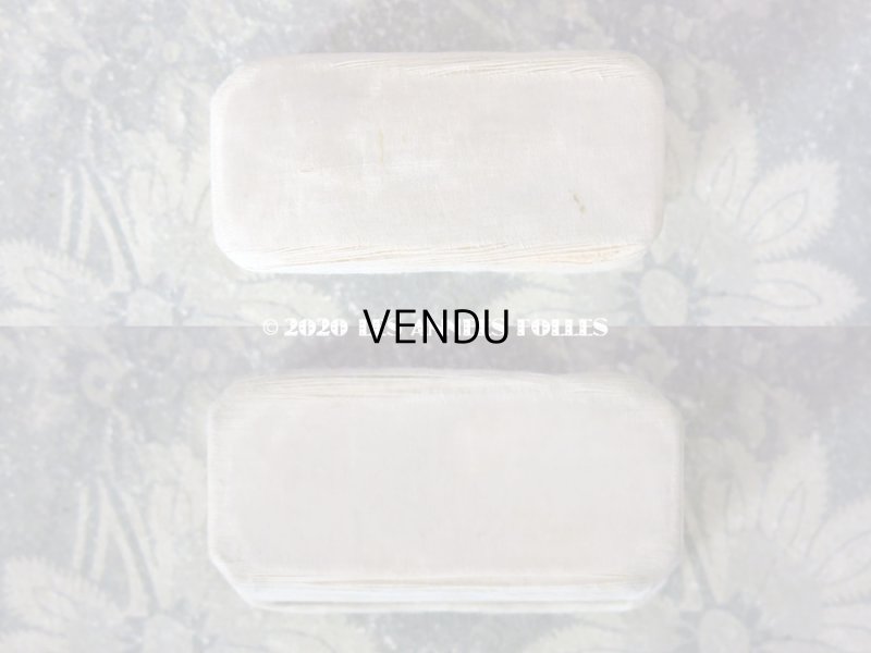 画像10: アンティーク ジュエリーボックス オフホワイトのシルクサテン