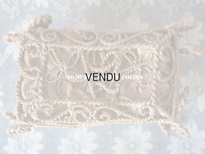 画像14: 19世紀 アンティーク キルティングのクッション付き パニエ ソーイングボックス