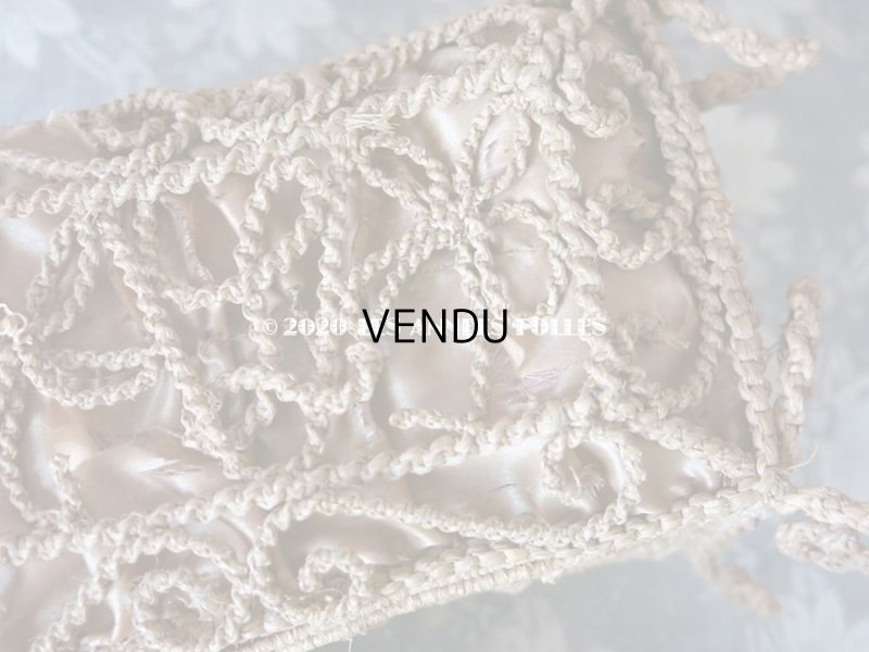 画像16: 19世紀 アンティーク キルティングのクッション付き パニエ ソーイングボックス