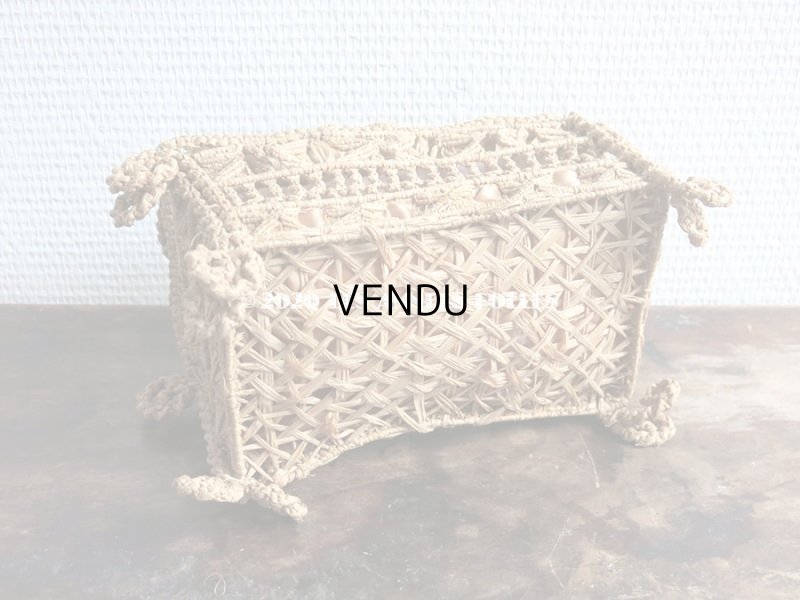 画像6: 19世紀 アンティーク キルティングのクッション付き パニエ ソーイングボックス