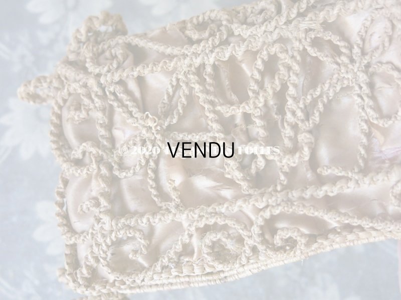 画像15: 19世紀 アンティーク キルティングのクッション付き パニエ ソーイングボックス