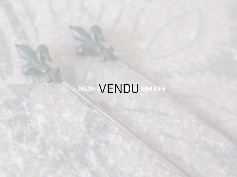 画像4: 1900年代 アンティーク 百合の紋章の小さなエパングル 黒 フレンチジェット 6ピースのセット