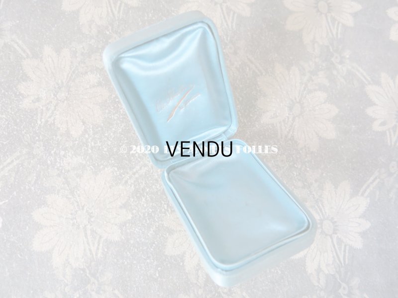 画像7: アンティーク ジュエリーボックス イニシャル入り シルクサテン パウダーブルー