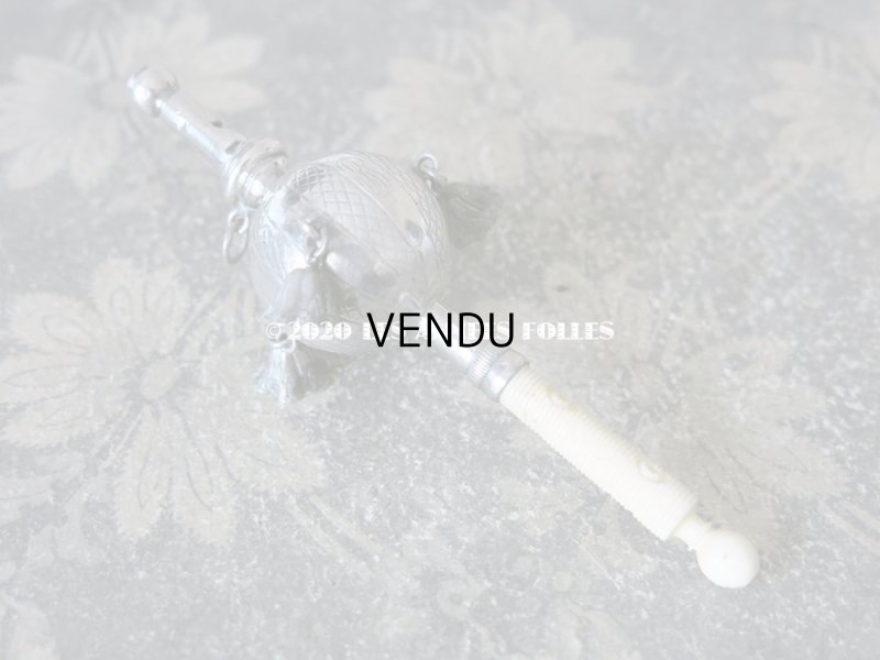 画像3: 19世紀 ナポレオン3世時代 アンティーク ラトル モノグラム入り シルバー製 