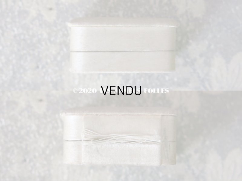 画像8: アンティーク  シルクサテンのジュエリーボックス  オフホワイト