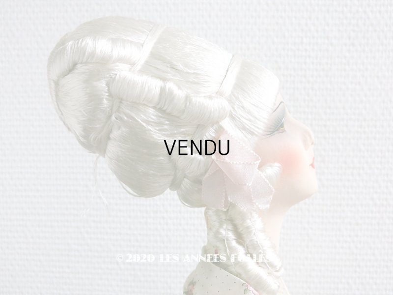 画像12: 1920年代 アンティーク チョコレートボックス 18世紀の貴婦人のブドワールドール付き お菓子箱