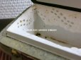 画像16: 19世紀 アンティーク ナポレオン3世時代 お菓子箱 ハンドル付き 花模様のレースペーパー チョコレートボックス 木箱 
