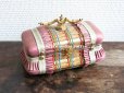 画像2: 19世紀 アンティーク ナポレオン3世時代 お菓子箱 ハンドル付き 花模様のレースペーパー チョコレートボックス 木箱  (2)