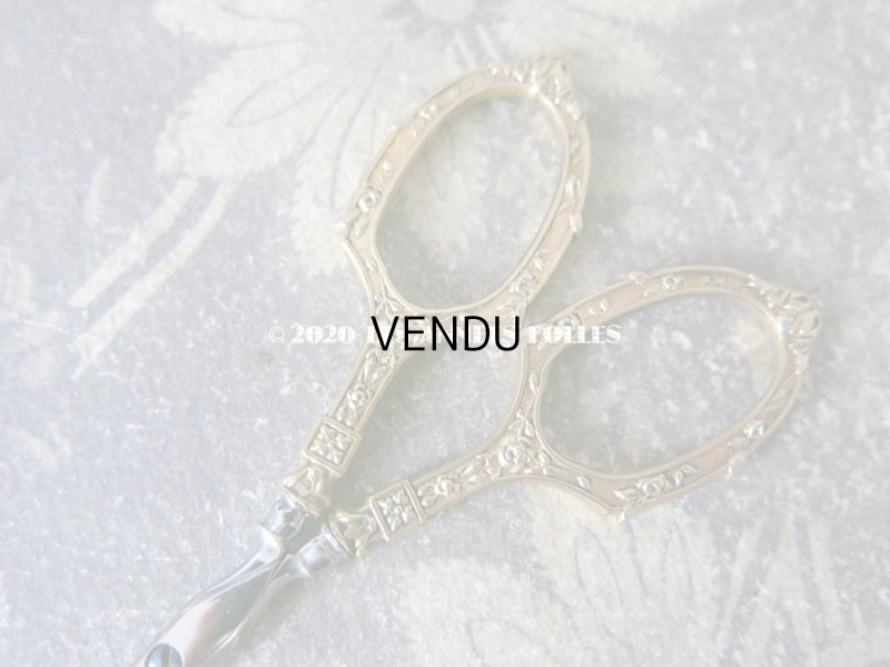 画像9: 19世紀末 アンティーク ヴェルメイユ製 薔薇模様 裁縫道具のセット 