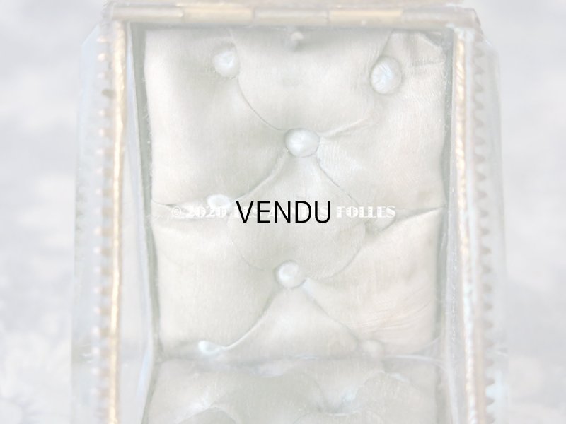 画像16: アンティーク 懐中時計 & ジュエリーボックス パウダーブルーのシルク製クッション