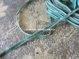 画像2: アンティーク シルク製 極細 ベルベットリボン 金糸の縁取り ダブルフェイス 4mm幅 グリーン 3.5m (2)