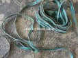 画像4: アンティーク シルク製 極細 ベルベットリボン 金糸の縁取り ダブルフェイス 4mm幅 グリーン 3.5m (4)