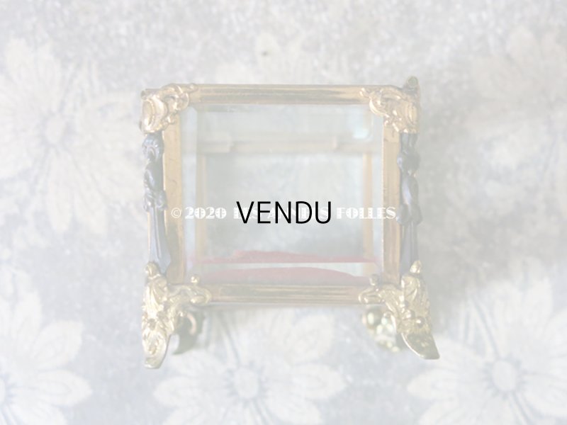 画像9: 19世紀末 アンティーク ジュエリーボックス ロカイユ装飾のフレーム  スモーキーオレンジのシルク製クッション