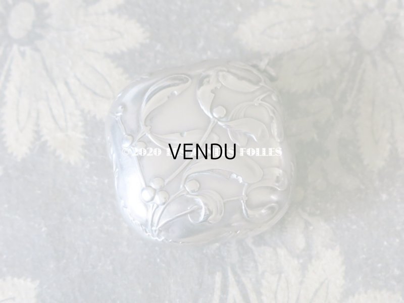 画像3: アンティーク シルバー製 ヤドリギのパウダーケース - CHARLES MURAT -