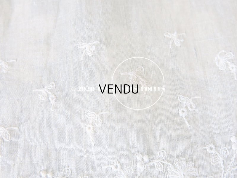 画像7: 【クリスマスセール2020対象外】 1900年代 アンティーク  幅広 花刺繍入り シルク＆コットン生地　ドレスの裾  16.2cm幅 ライトベージュ