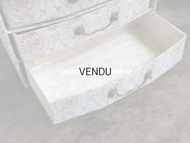 画像8: 1900年代 アンティーク 薔薇のメダイヨン&水色のリボン カルトナージュボックス 3段 26.3×14.9×19.1cm