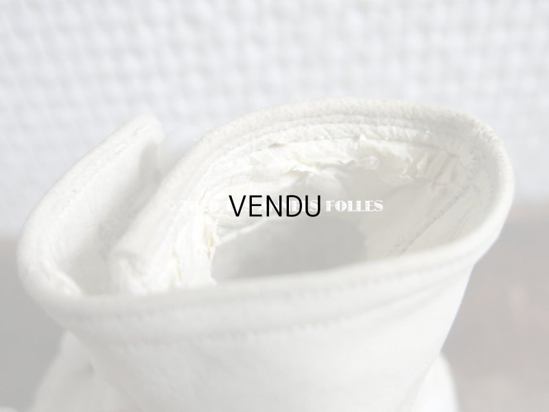 画像11: 1900年代 アンティーク ボタンアップ　ベビーシューズ  ホワイト・ヌバック製 