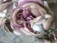 画像9: 未使用 アンティーク シルク製 薔薇の大きな布花 クォーターロゼット咲き コサージュ 淡いパープル