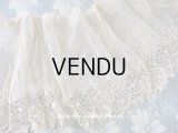 1900年代 アンティーク  幅広 ドレスの裾　花刺繍入りチュール地＆クロシェレース17.5〜22cm幅 ライトベージュ　約3m