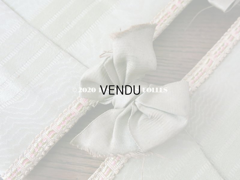 画像11: 1900年代 アンティーク 大きなリボンが結ばれた カルトナージュ  カードホルダー  リボンと花のガーランド＆白鳩 