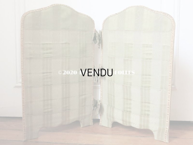 画像5: 1900年代 アンティーク 大きなリボンが結ばれた カルトナージュ  カードホルダー  リボンと花のガーランド＆白鳩 