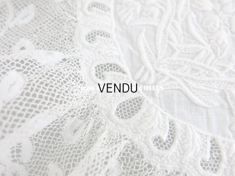 画像9: 19世紀 アンティーク  結婚式のハンカチ 【MM】 鈴蘭のホワイトワーク & 手編みのヴァランシエンヌレース