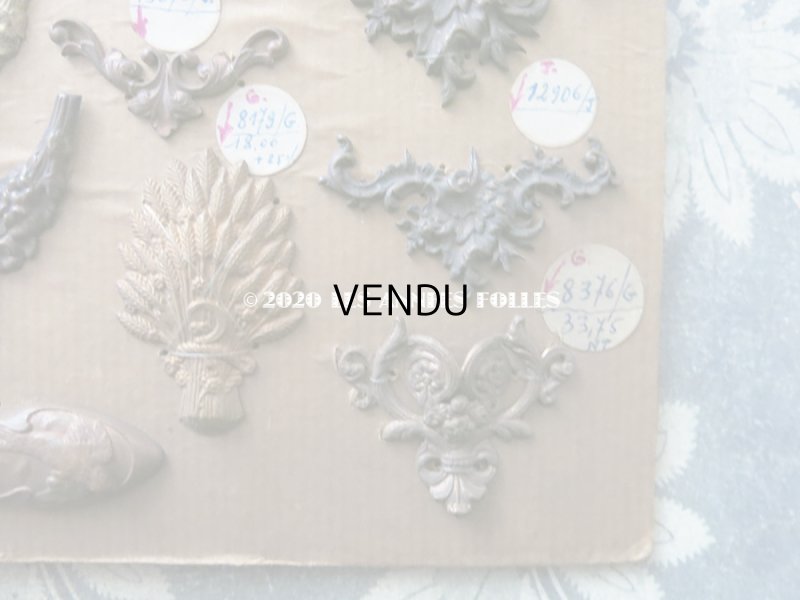 画像14: 1900年代 アンティーク  サンプラー メタルのオーナメント & 裁縫道具のハンドル