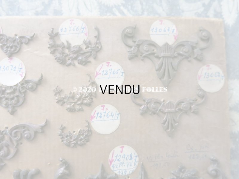 画像5: 1900年代 アンティーク  サンプラー メタルのオーナメント & 裁縫道具のハンドル